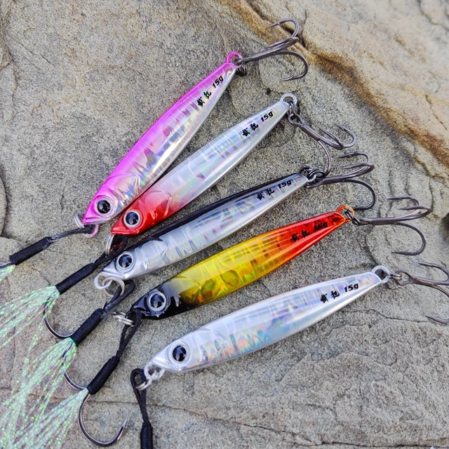 Pescador: Señuelos de Metal para Caza de Lubina - Hondo y Atractivo
